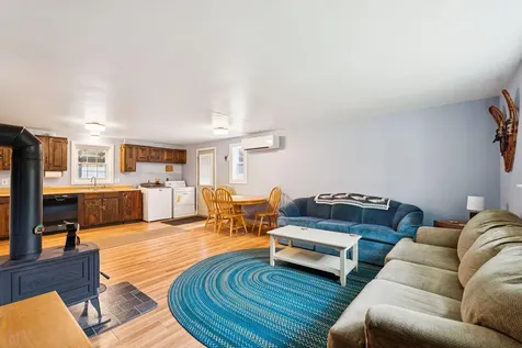 253 Yarmouth Road Gray ME 04039
