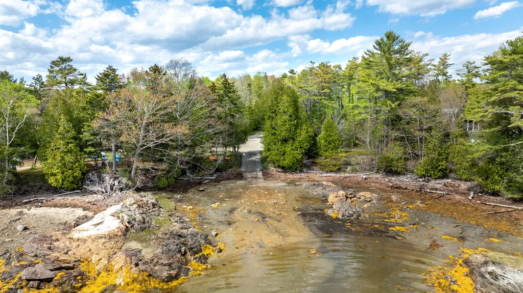 121 Brickyard Cove Road Harpswell ME 04079