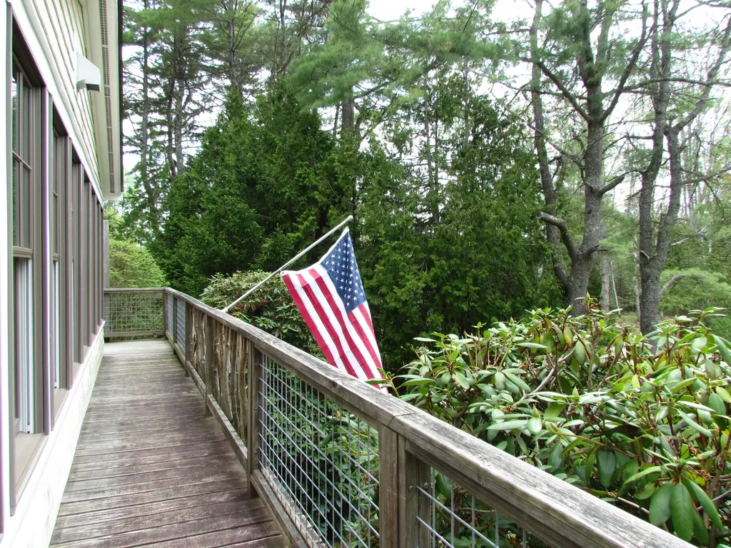 121 Brickyard Cove Road Harpswell ME 04079