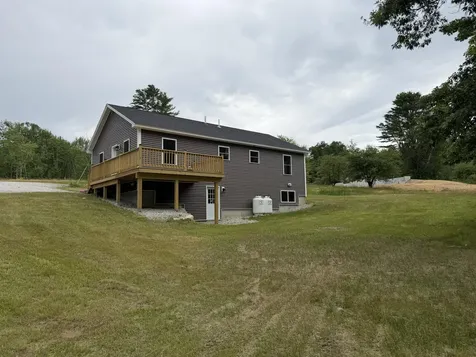 16 Dunham Lane Paris ME 04282