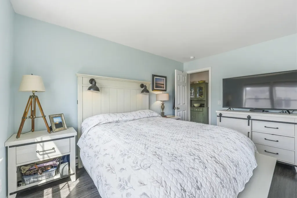 35 Barefoot Cottage Road Wells ME 04090