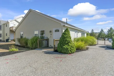 35 Barefoot Cottage Road Wells ME 04090