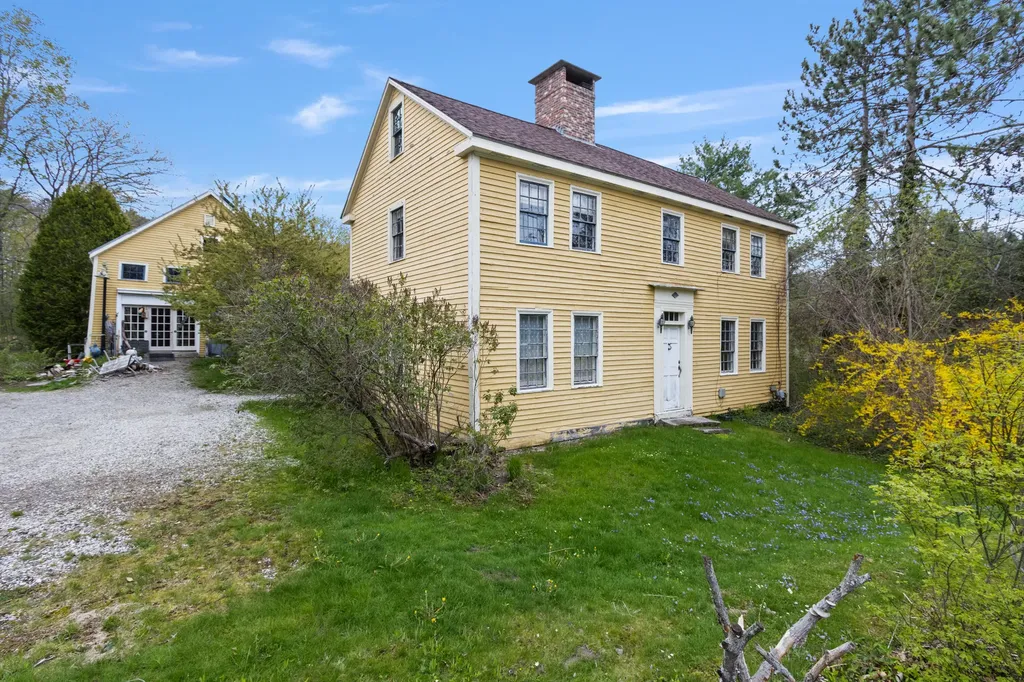 Falmouth ME, 243 Falmouth Road