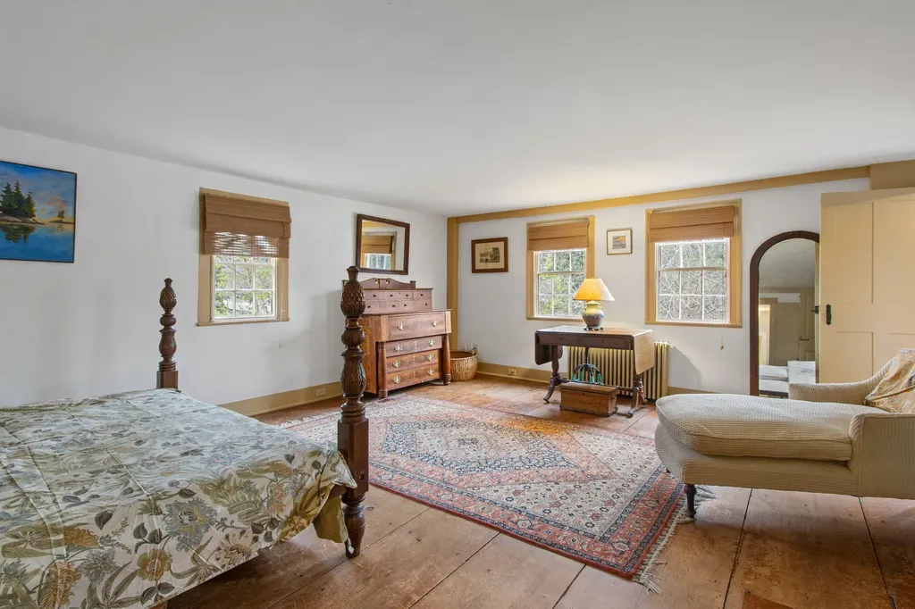 243 Falmouth Road Falmouth ME 04105