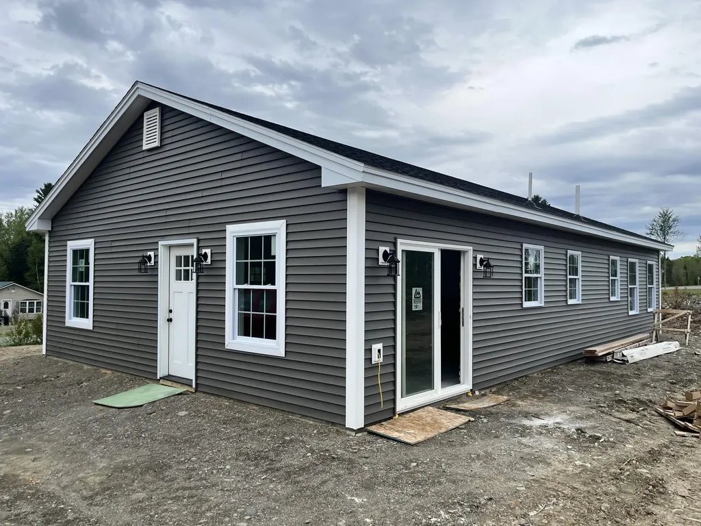 284 Merrill Road Levant ME 04456