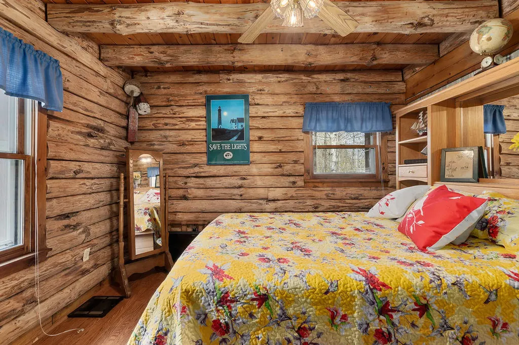 22 Birchwood Lane Poland ME 04274