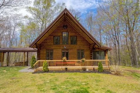 22 Birchwood Lane Poland ME 04274