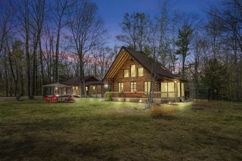 22 Birchwood Lane Poland ME 04274