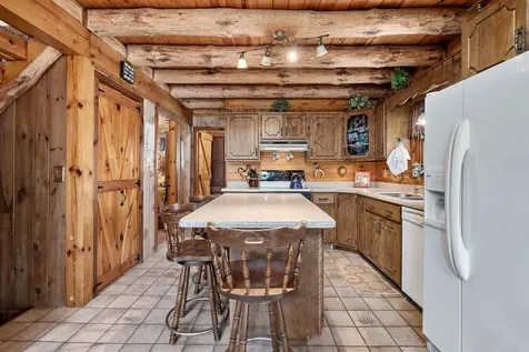 22 Birchwood Lane Poland ME 04274