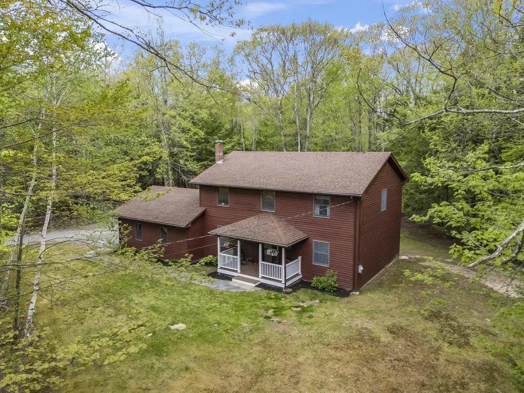 5 Fox Run Turner ME 04282