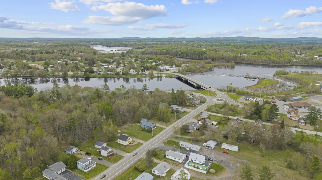 15 Lagrange Road Howland ME 04448
