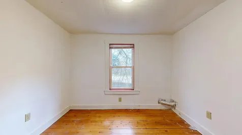 8 Howe Street Lewiston ME 04240