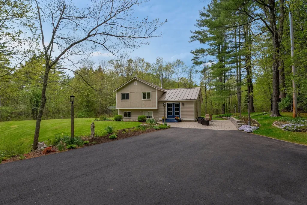 77 Wood Road Gorham ME 04038