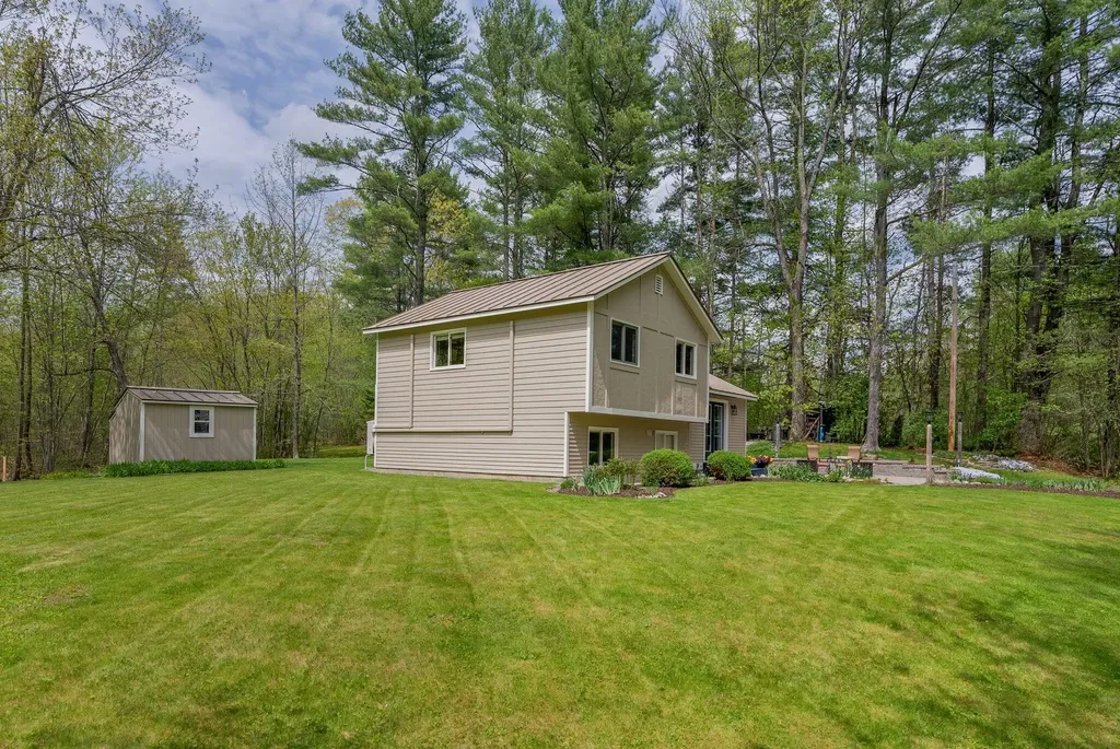 77 Wood Road Gorham ME 04038