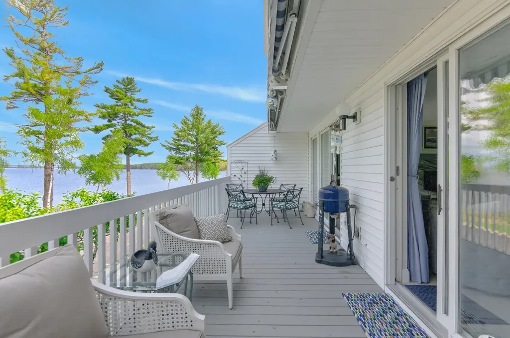 4 Goodridge Drive Naples ME 04055