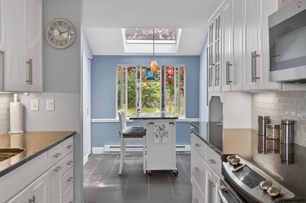 4 Goodridge Drive Naples ME 04055