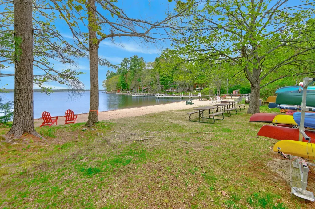 4 Goodridge Drive Naples ME 04055