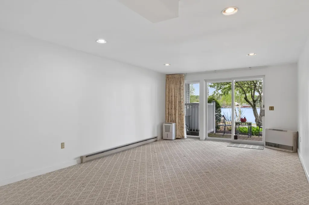 4 Goodridge Drive Naples ME 04055