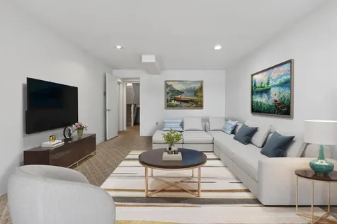 4 Goodridge Drive Naples ME 04055