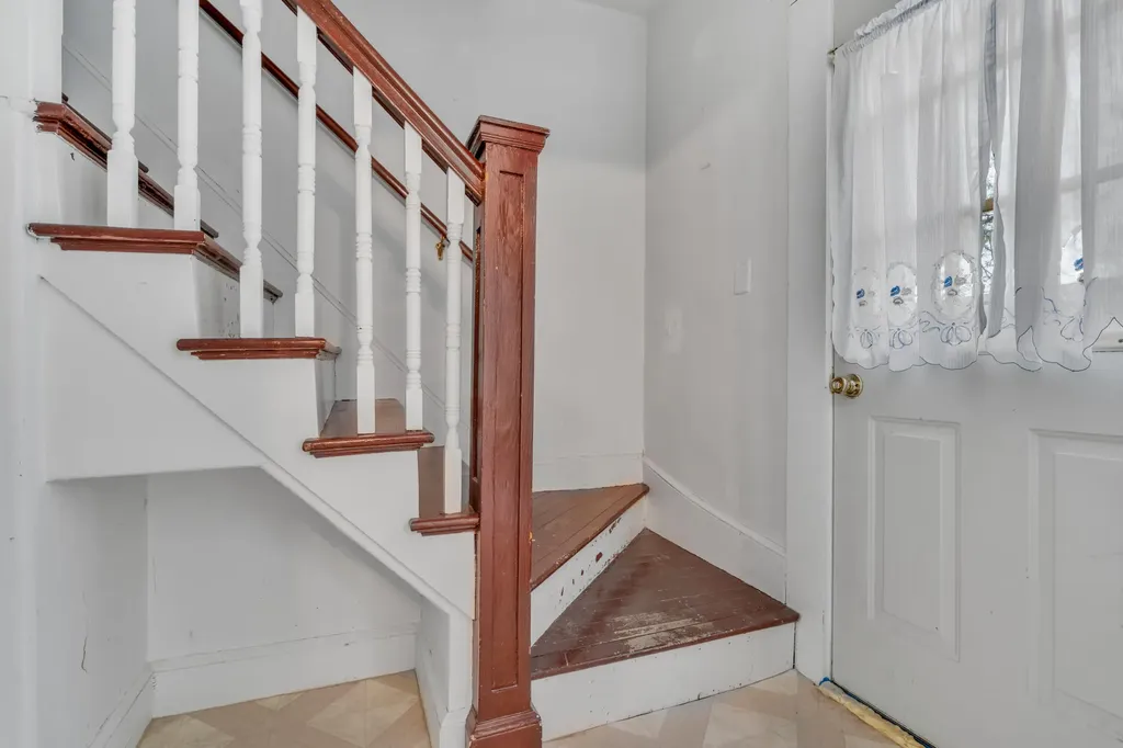 3 Harvard Street Auburn ME 04210