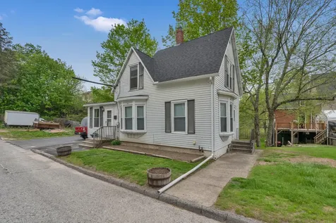 3 Harvard Street Auburn ME 04210