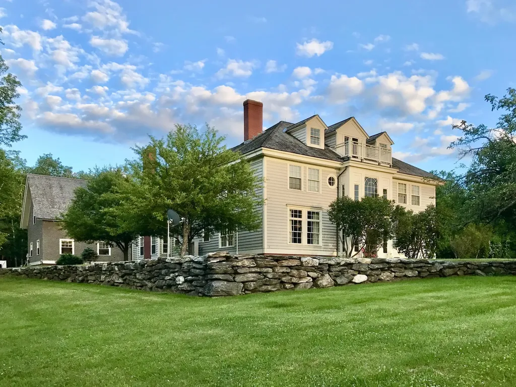 185 Woodville Road Falmouth ME 04105