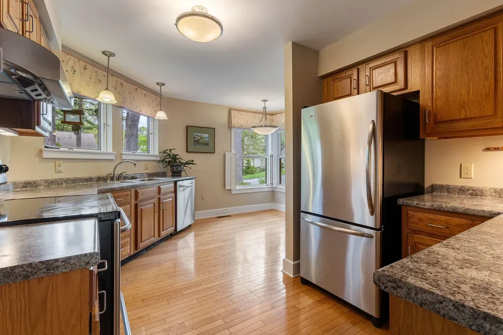 14 Wildwood Circle Portland ME 04103