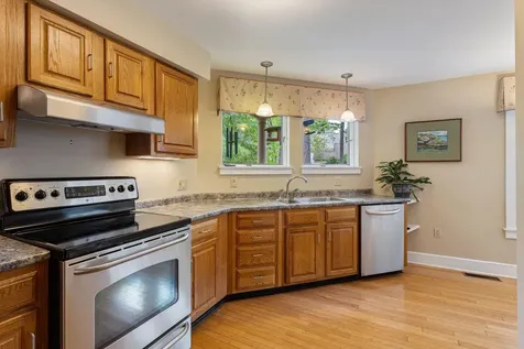 14 Wildwood Circle Portland ME 04103