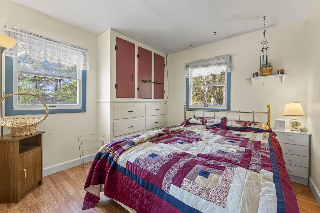 37 Spar Cove Road Phippsburg ME 04562