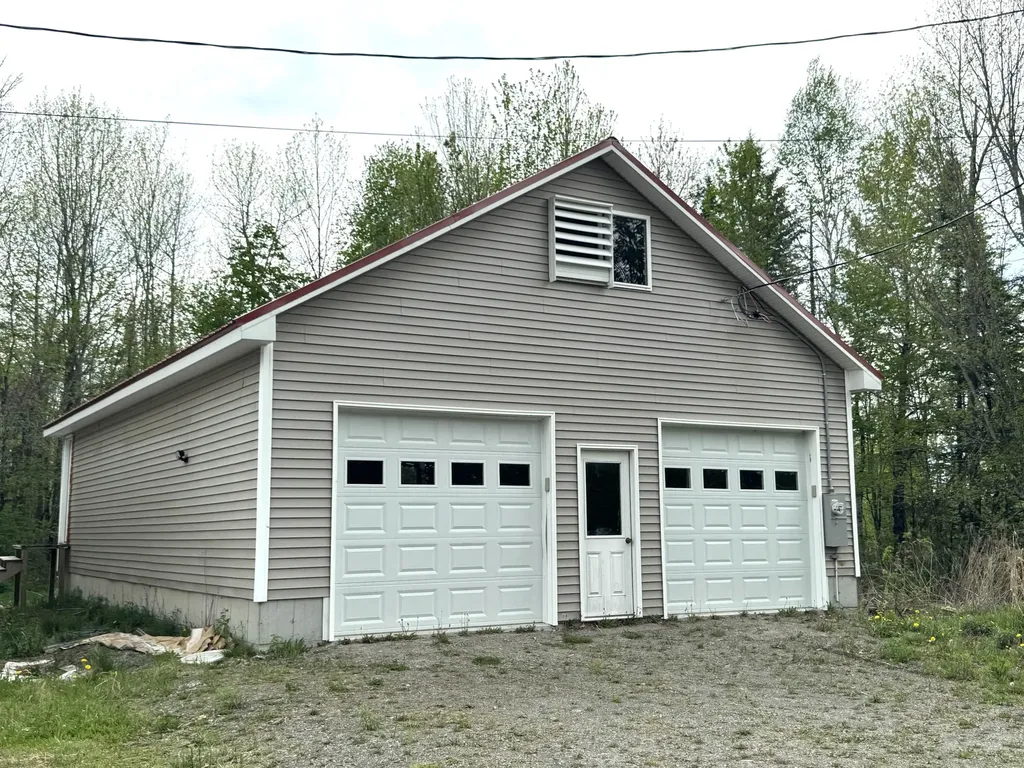 239 N Dexter Road Parkman ME 04443