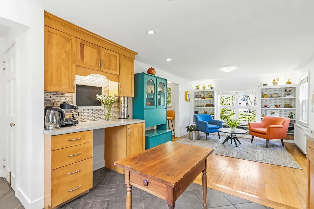 50 Oakhurst Road Cape Elizabeth ME 04107