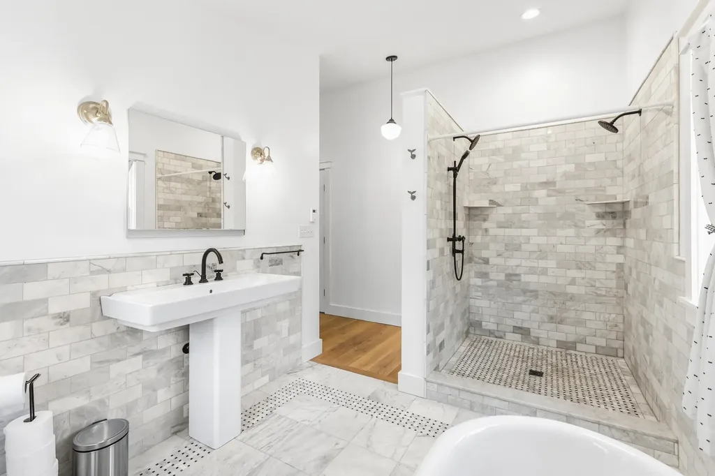 50 Oakhurst Road Cape Elizabeth ME 04107