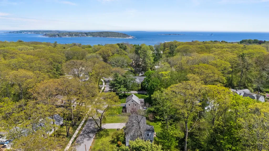 50 Oakhurst Road Cape Elizabeth ME 04107