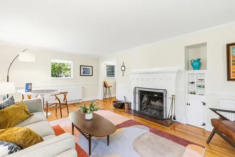 50 Oakhurst Road Cape Elizabeth ME 04107