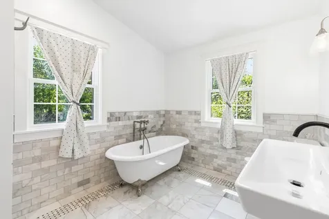 50 Oakhurst Road Cape Elizabeth ME 04107