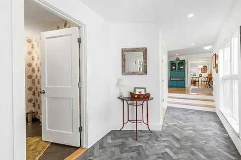 50 Oakhurst Road Cape Elizabeth ME 04107