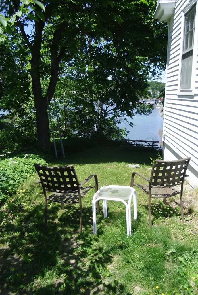 11 Water Street Damariscotta ME 04543