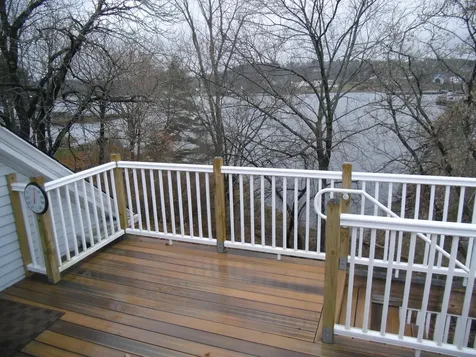 11 Water Street Damariscotta ME 04543