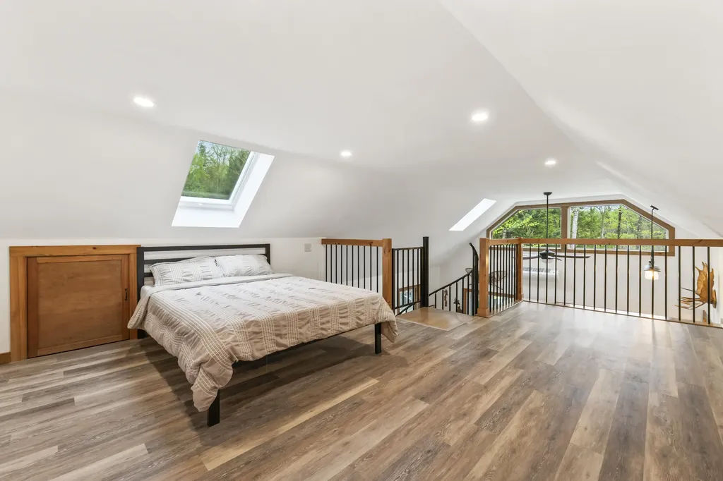 111 Beaver Way Norway ME 04268