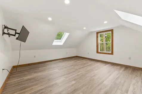 111 Beaver Way Norway ME 04268