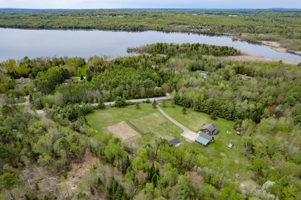 118 County Woods Road Newport ME 04953