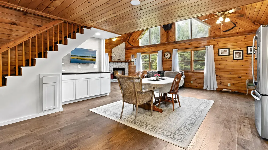 118 County Woods Road Newport ME 04953