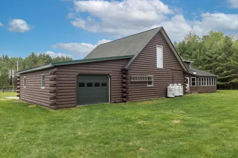 118 County Woods Road Newport ME 04953