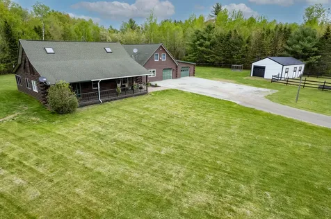 118 County Woods Road Newport ME 04953
