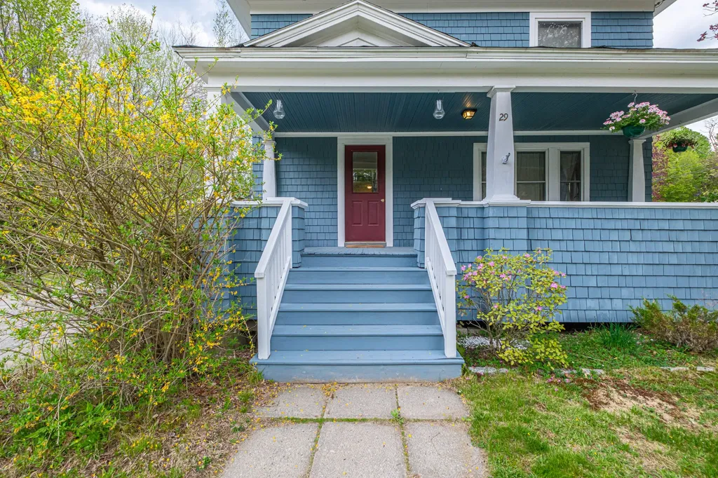 29 Pleasant Street Norway ME 04268
