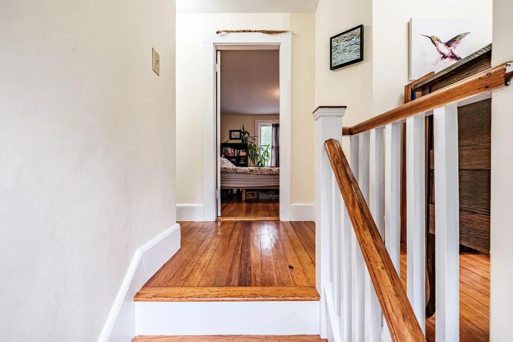 29 Pleasant Street Norway ME 04268