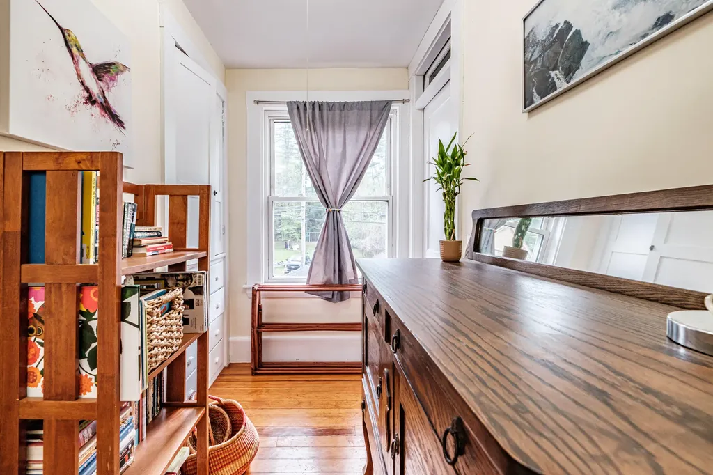 29 Pleasant Street Norway ME 04268