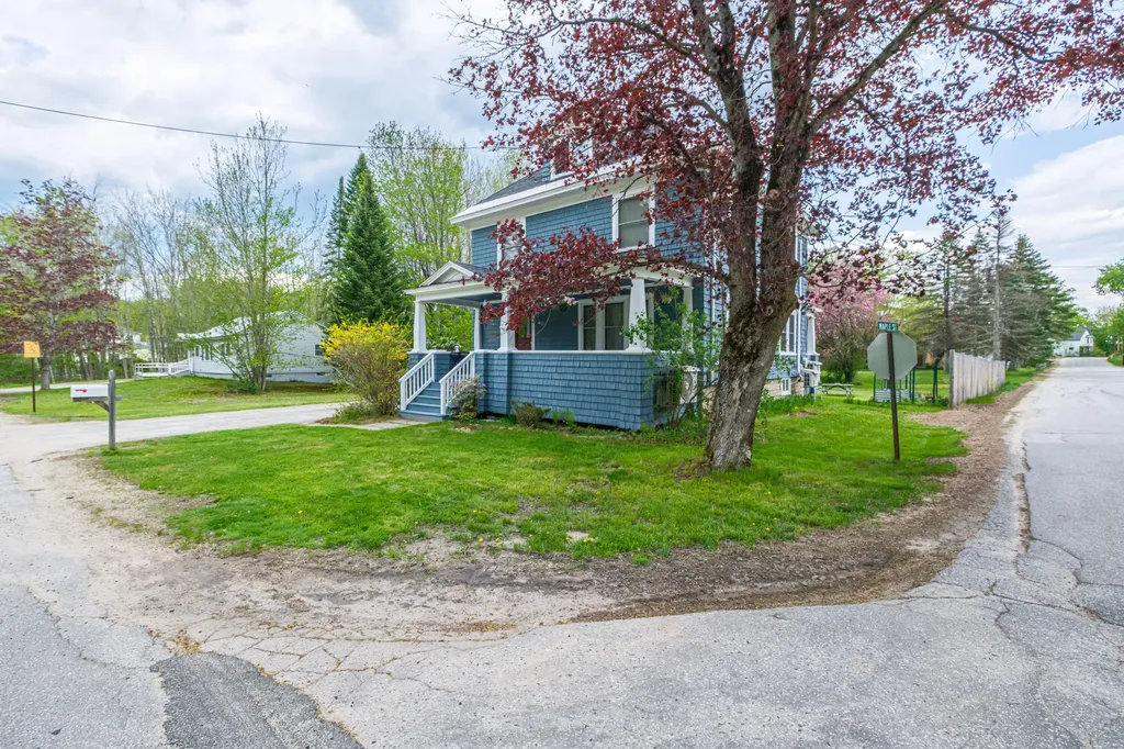 29 Pleasant Street Norway ME 04268