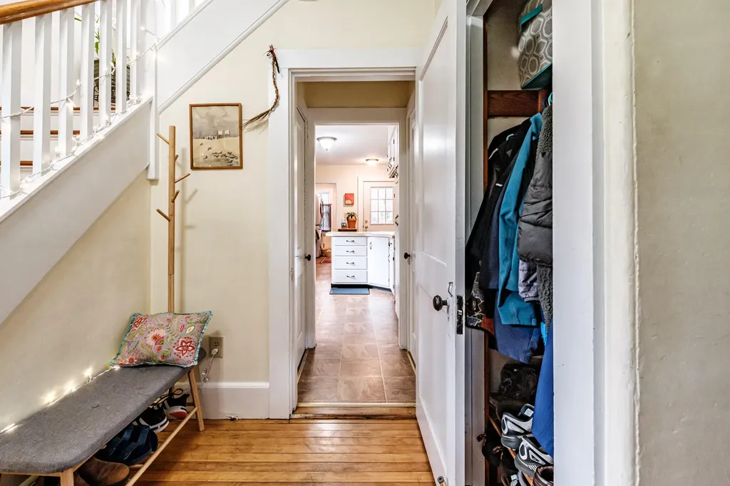 29 Pleasant Street Norway ME 04268
