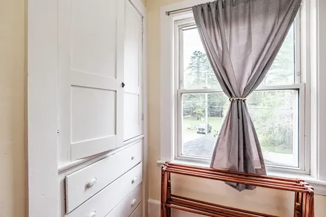 29 Pleasant Street Norway ME 04268